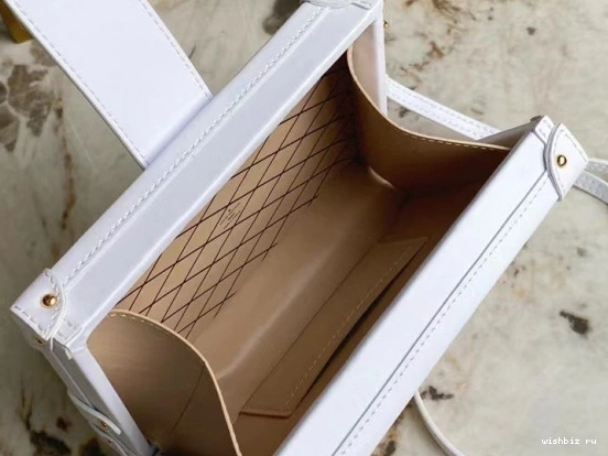 WIS MALLE VUITTON PETITE LOUIS 1121